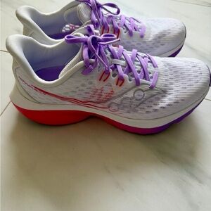 Womens saucony kinvara size 9.5